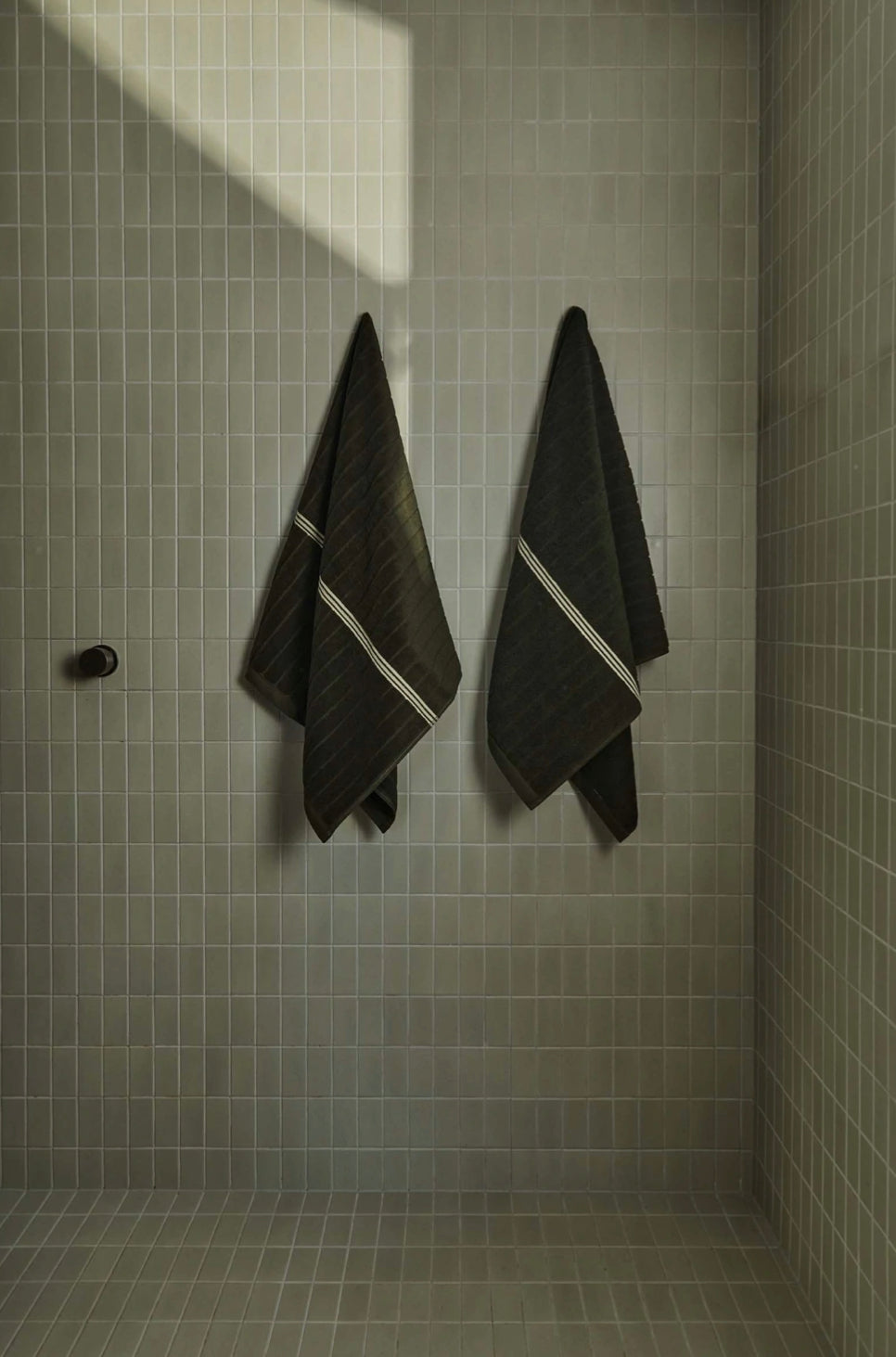 St Bathans Bath Towel in Moss