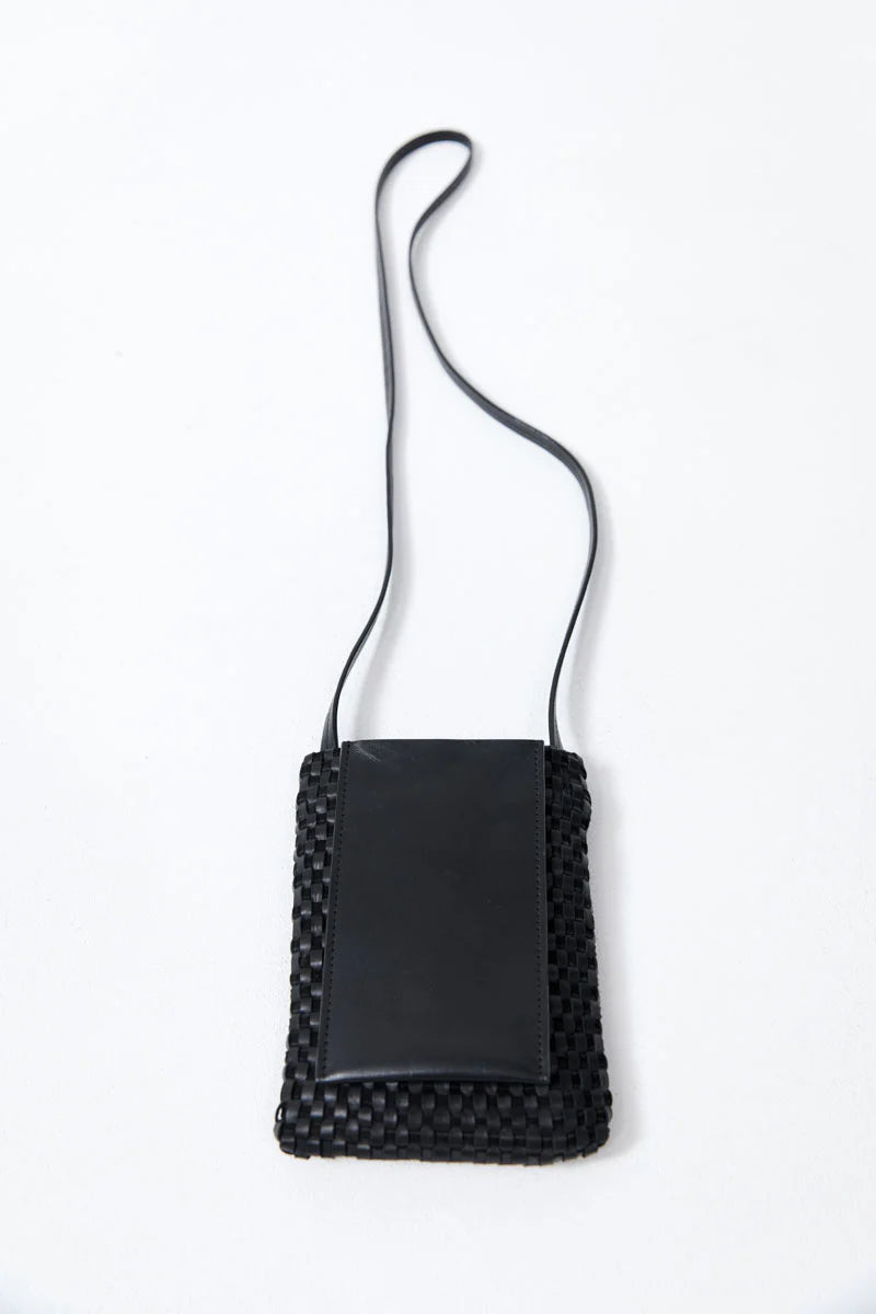 Lattice Contrast Sling Pouch
