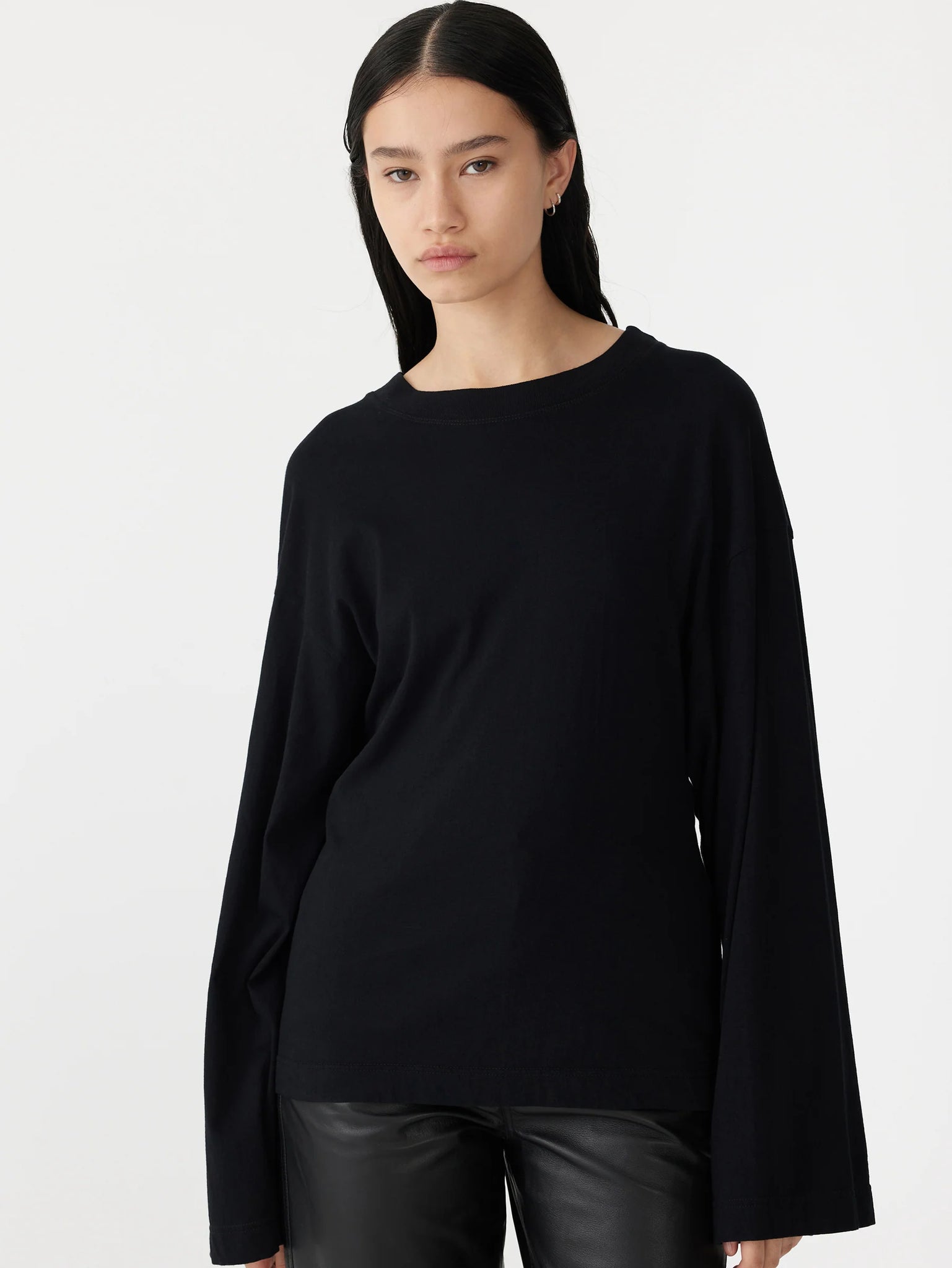 waisted athletic l/s t.shirt