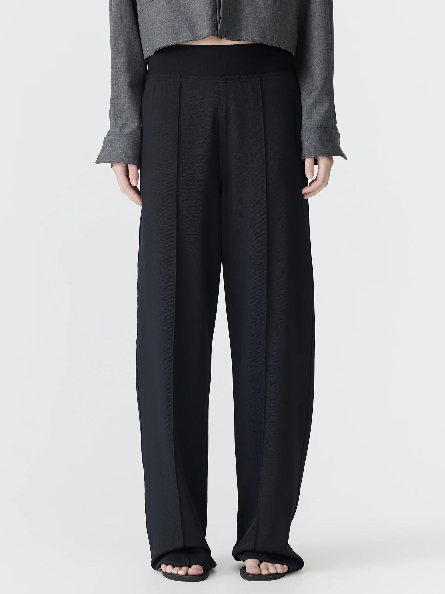 elastic detail twill pant