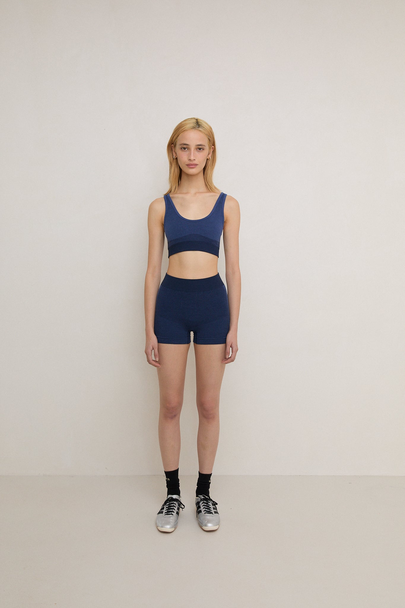 SCOOP WOOL CROP