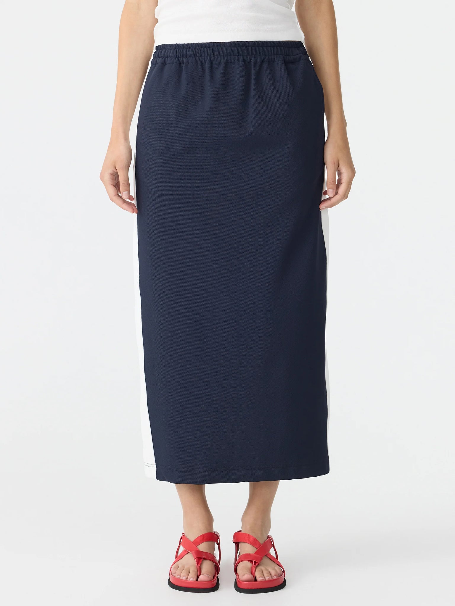 stretch twill pull on skirt