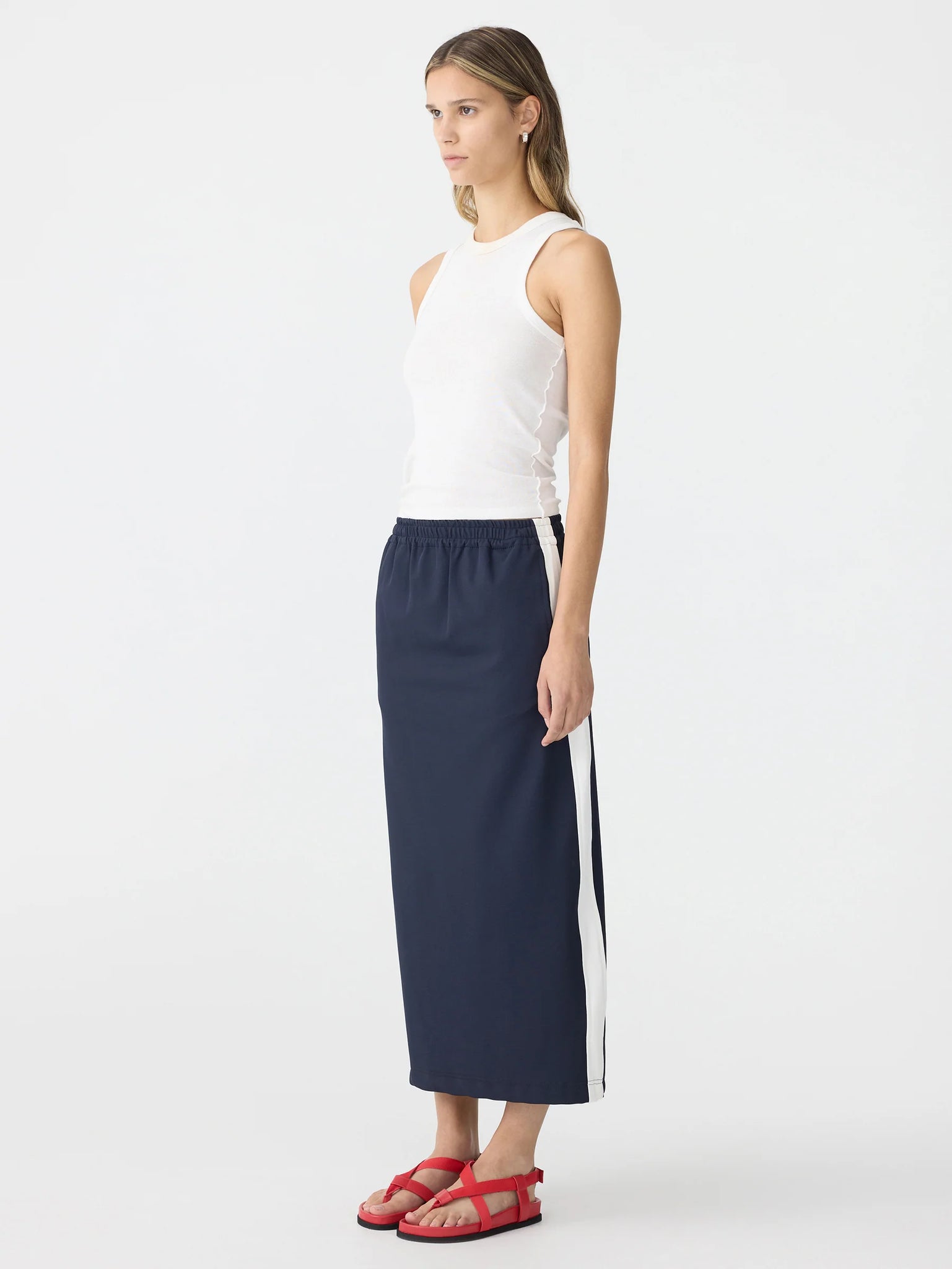 stretch twill pull on skirt