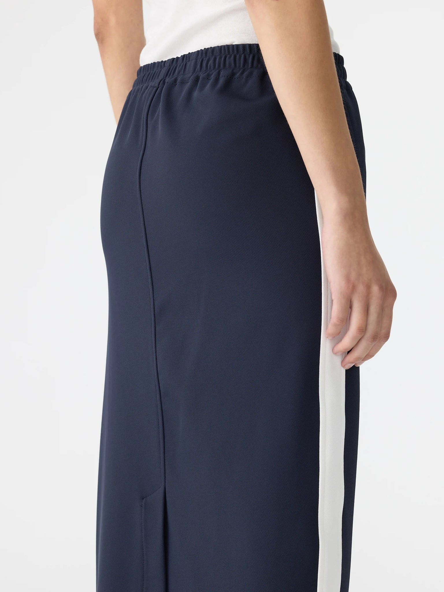 stretch twill pull on skirt