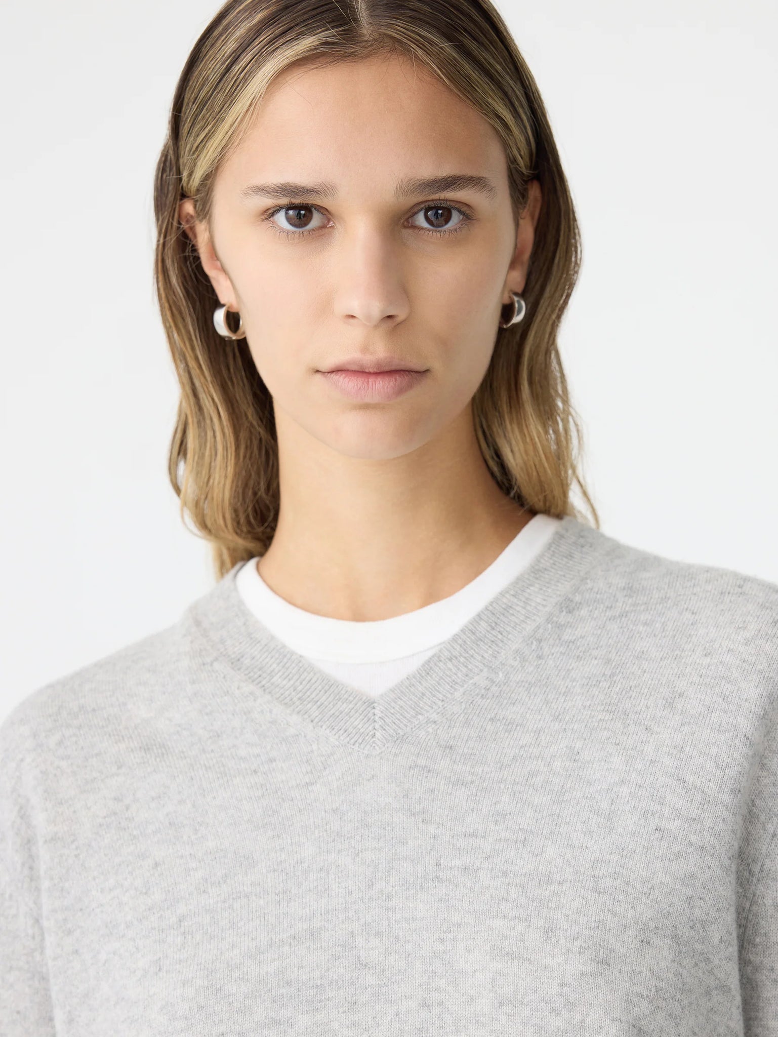 wool cashmere v neck knit