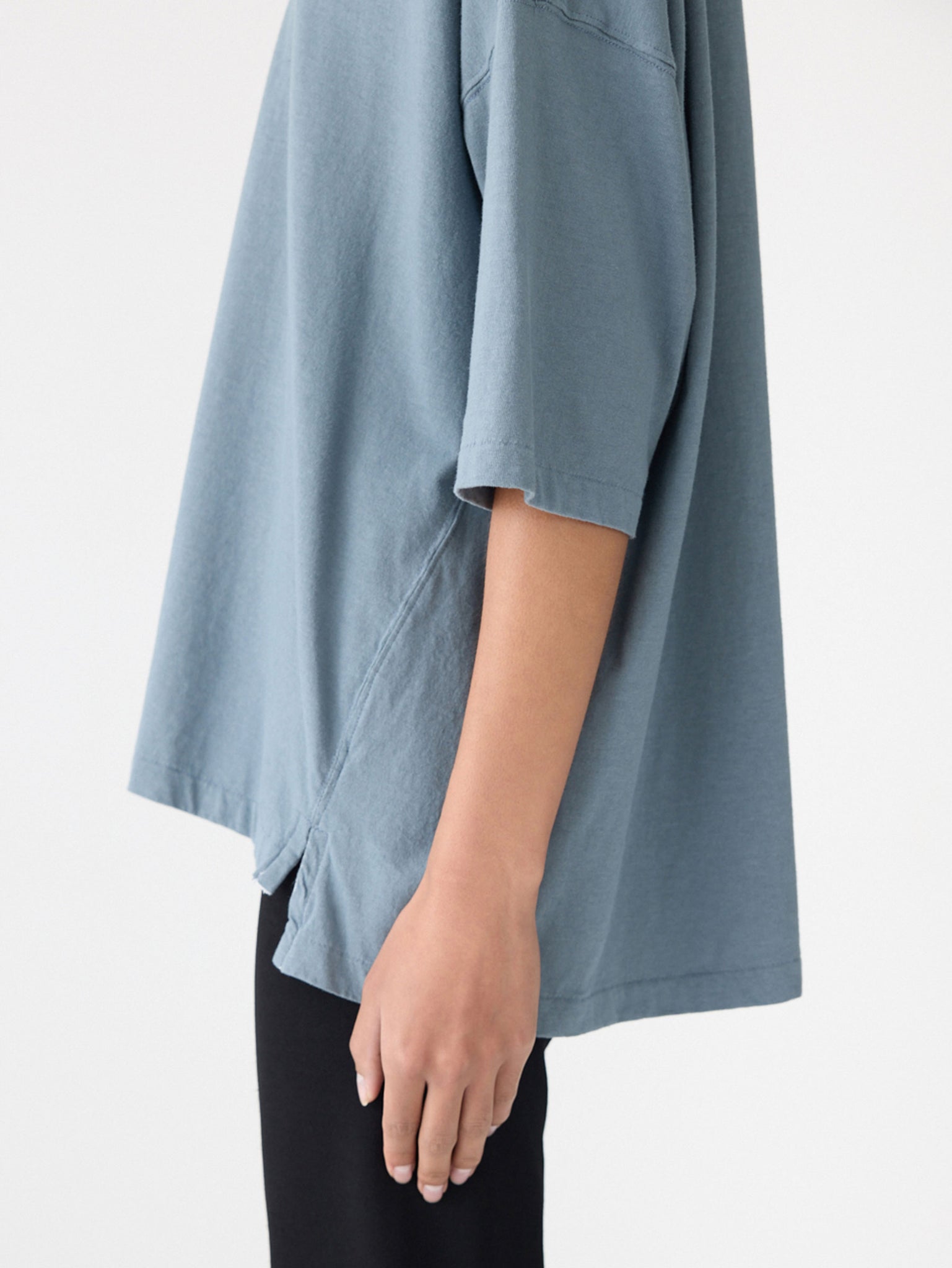 slouch side step t.shirt