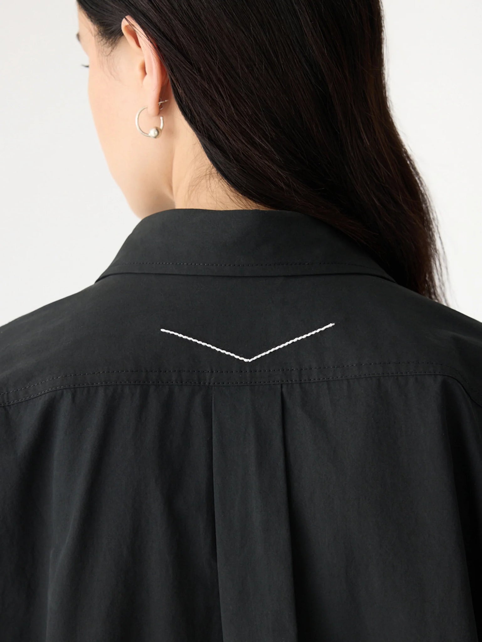 crushed cotton scoop hem shirt