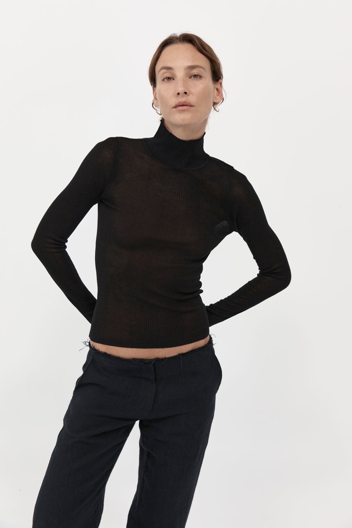 Second skin knit top