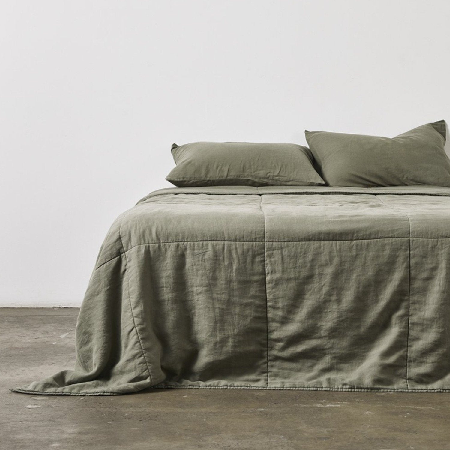 100% Linen Quilted Bedcover