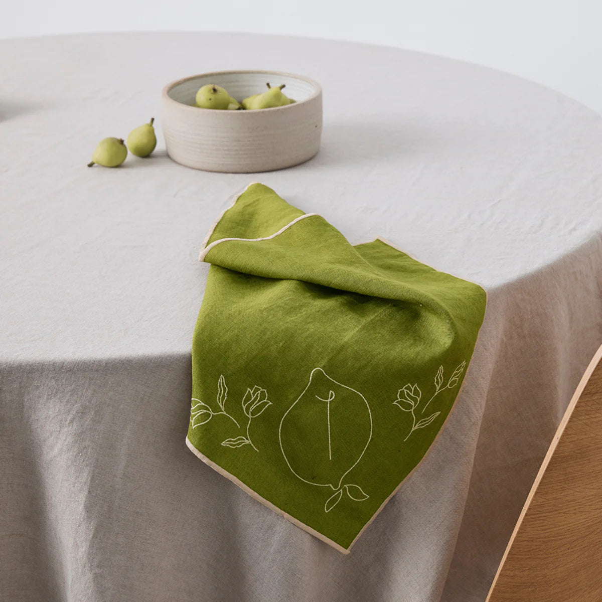 Embroidered Linen Napkin Set in Pickle